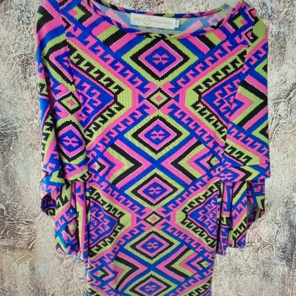 Tracy Negoshian Neon Geometric Knit Tunic in Pink, Blue, Green, Black